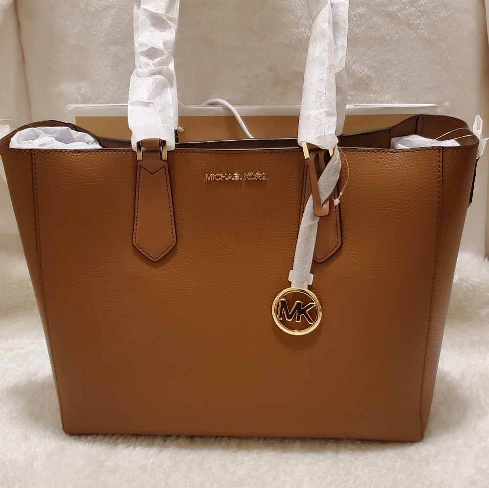 MICHAEL KORS - KIMBERLY 3in1 TOTE - Picture 2 of 8